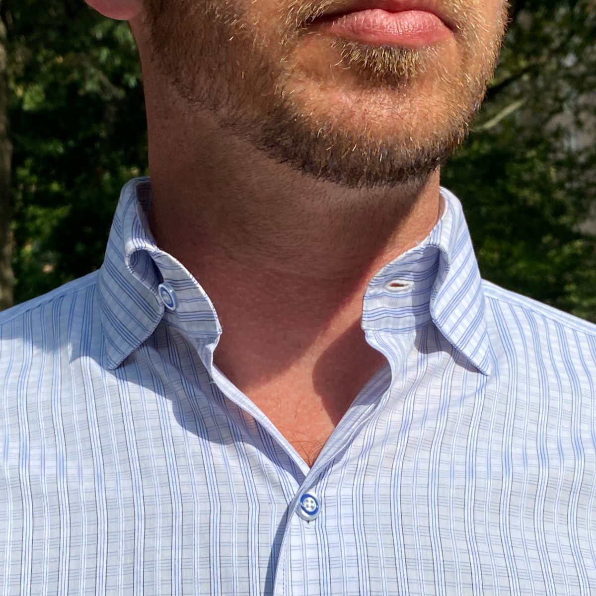 custom dress shirt collar using magnetic collar stays