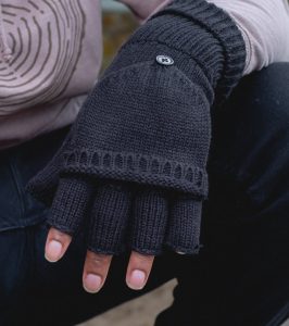 man wearing fingerless gloves