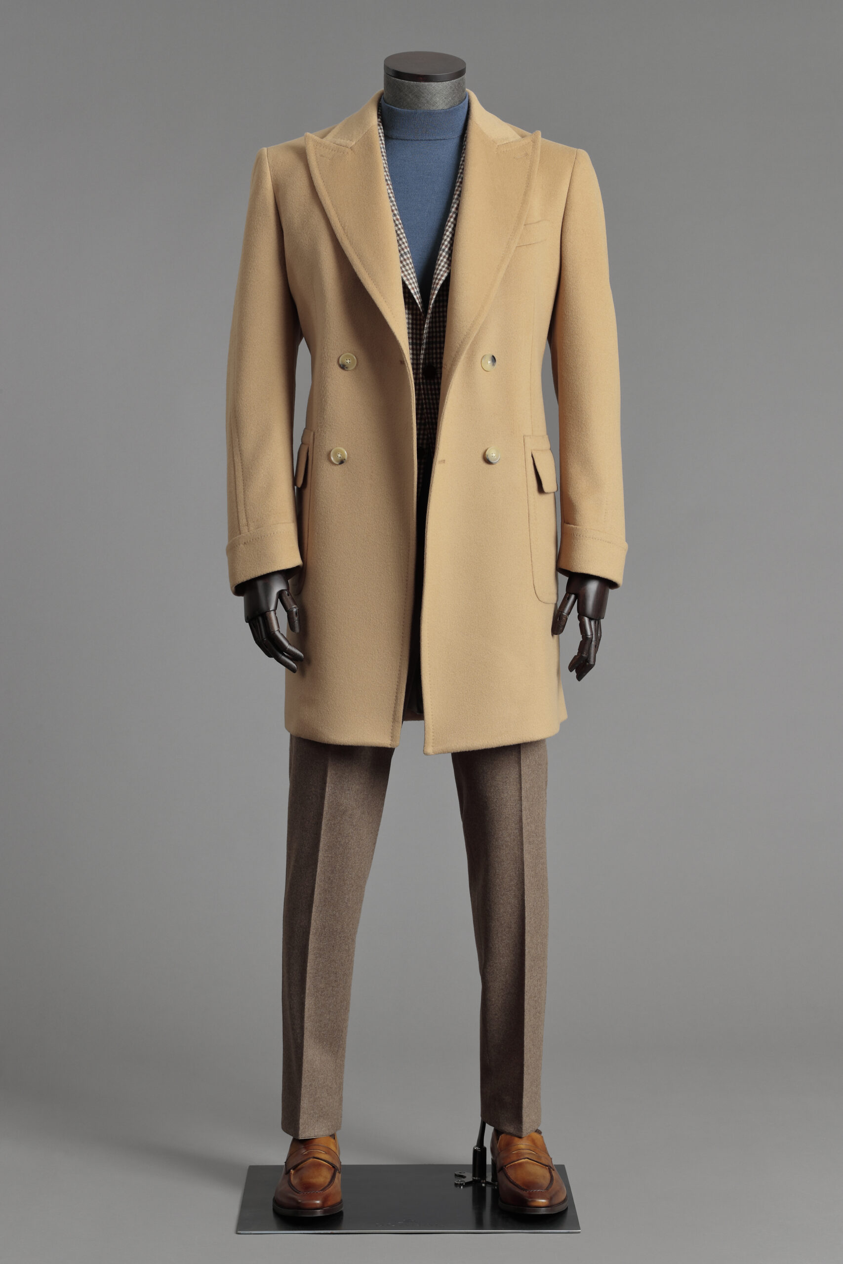 Overcoat on a maniquin