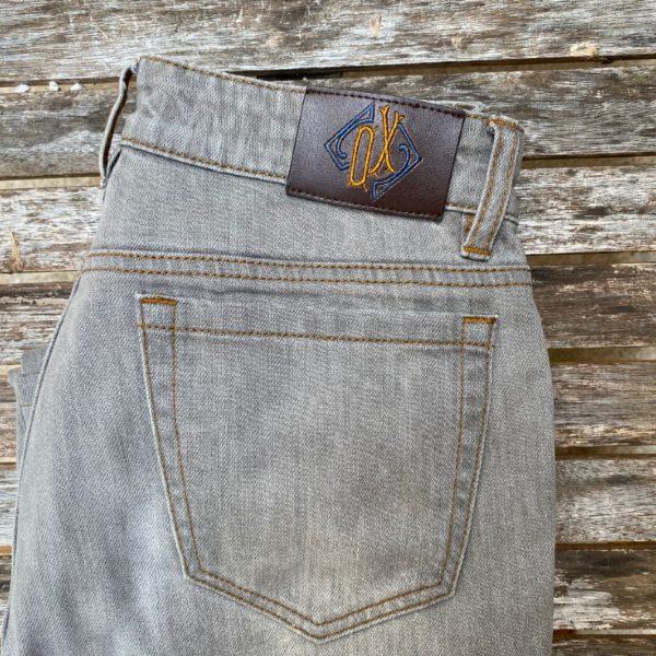 back-pocket-and-leather-patch-custom-jeans